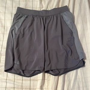 Under Armour Grey Short w/ Pockets
